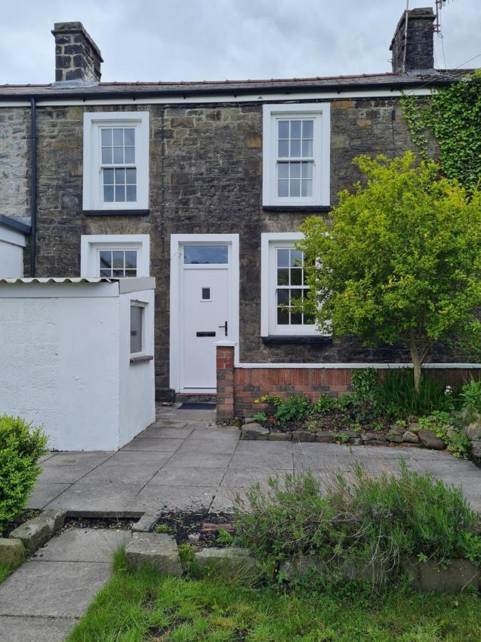 Picturesque 2 Bedroom Miners Cottage Near Bike Park Wales & Brecon Beacons Merthyr Tydfil Zewnętrze zdjęcie