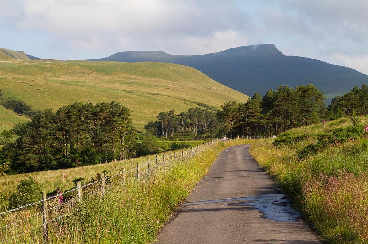 Picturesque 2 Bedroom Miners Cottage Near Bike Park Wales & Brecon Beacons Merthyr Tydfil Zewnętrze zdjęcie